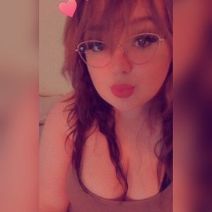 Meet your Posher, Crystal